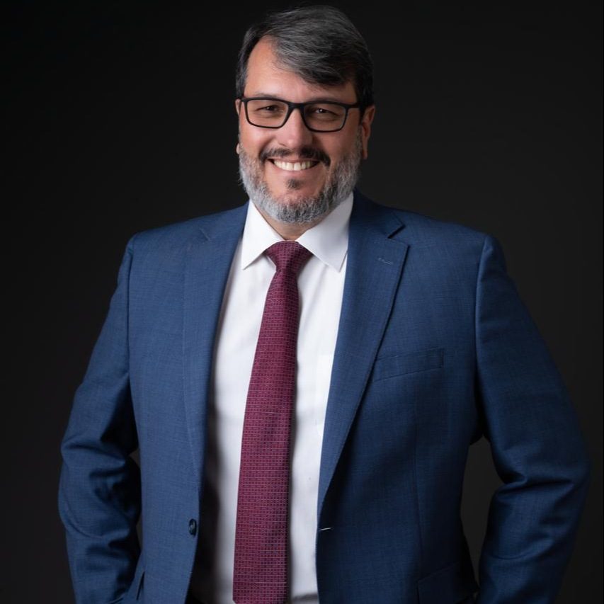 Dr. Rafael Henrique Machado