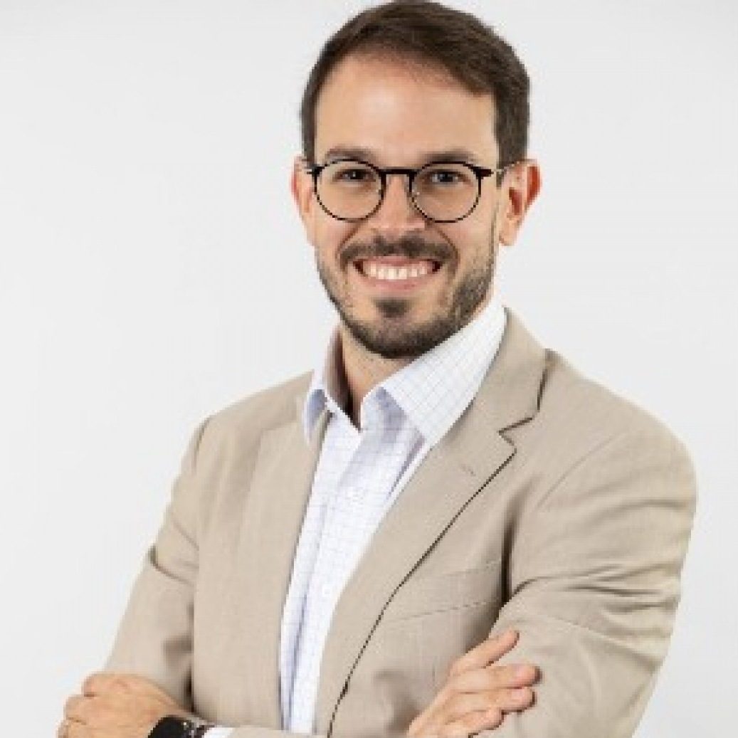 Dr. Pedro Freire