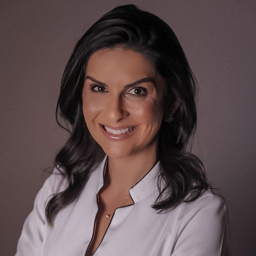 Dra. Alessandra Borba