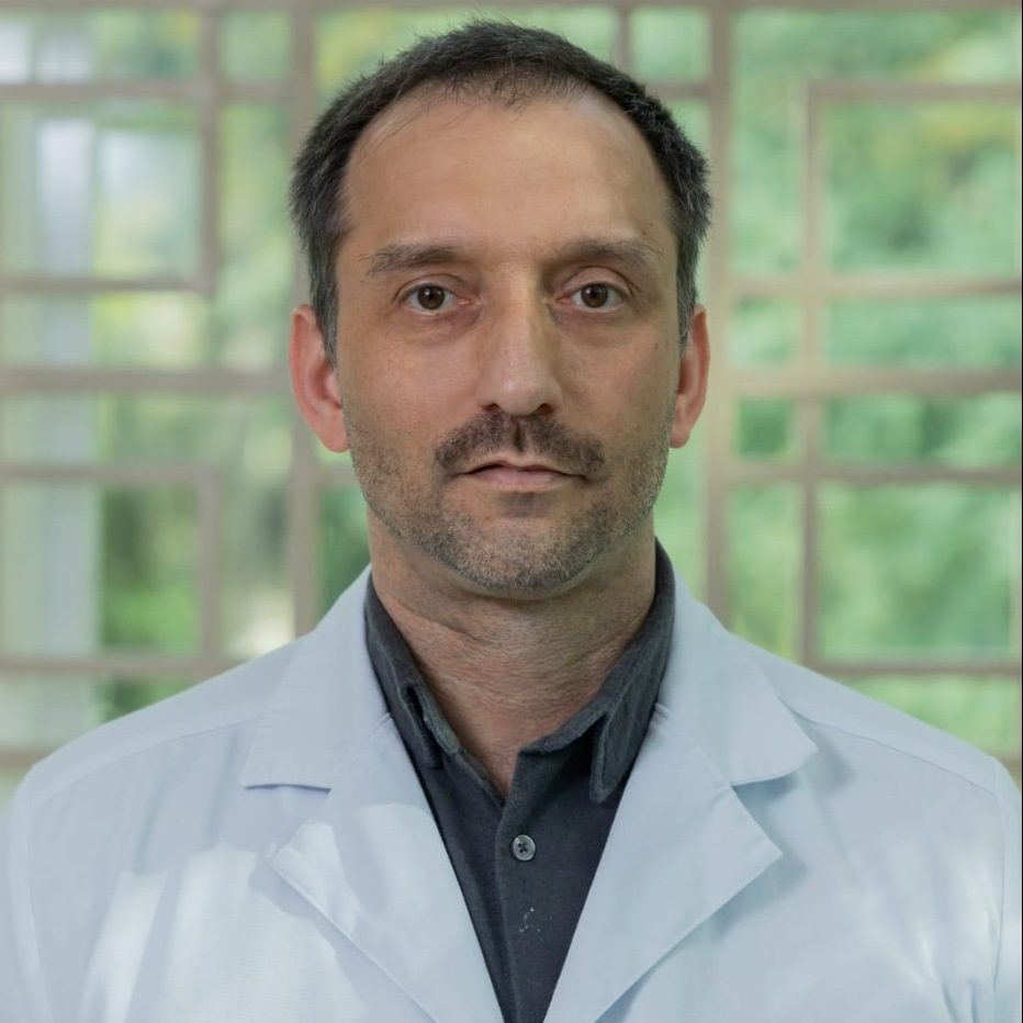 Dr. Felipe Geyer