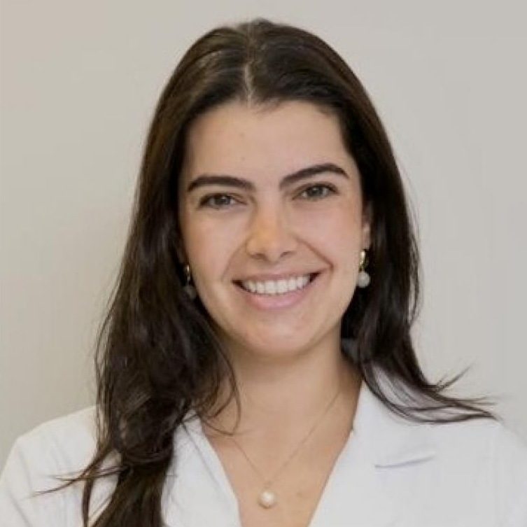 Dra. Nathalia Rossato