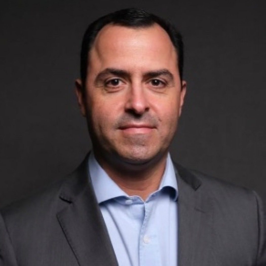 Dr. Jorge Leal