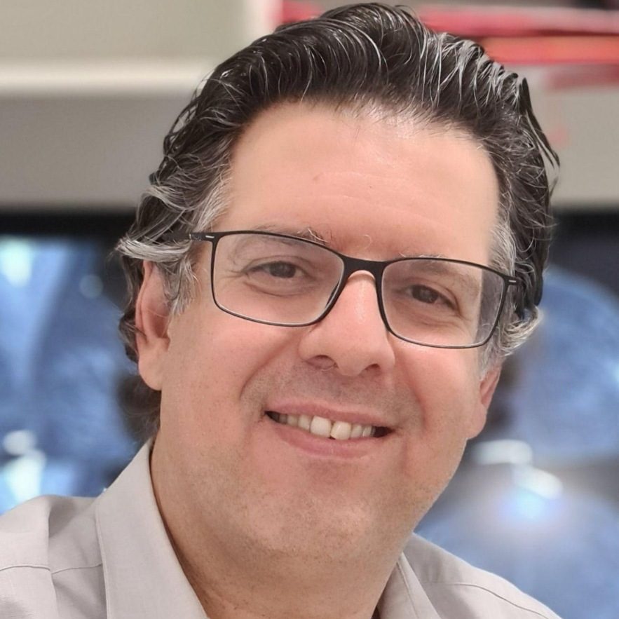 Dr. Luciano Chala