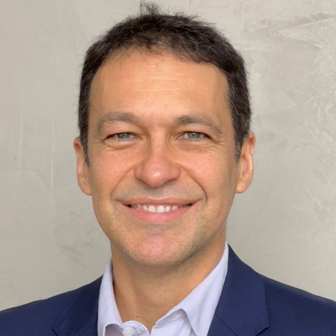 Dr. Marcus Castilho