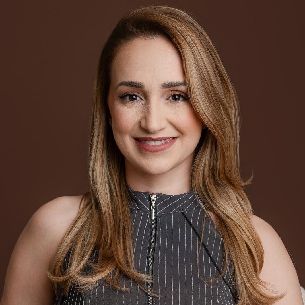 Dra. Karla Fabiane